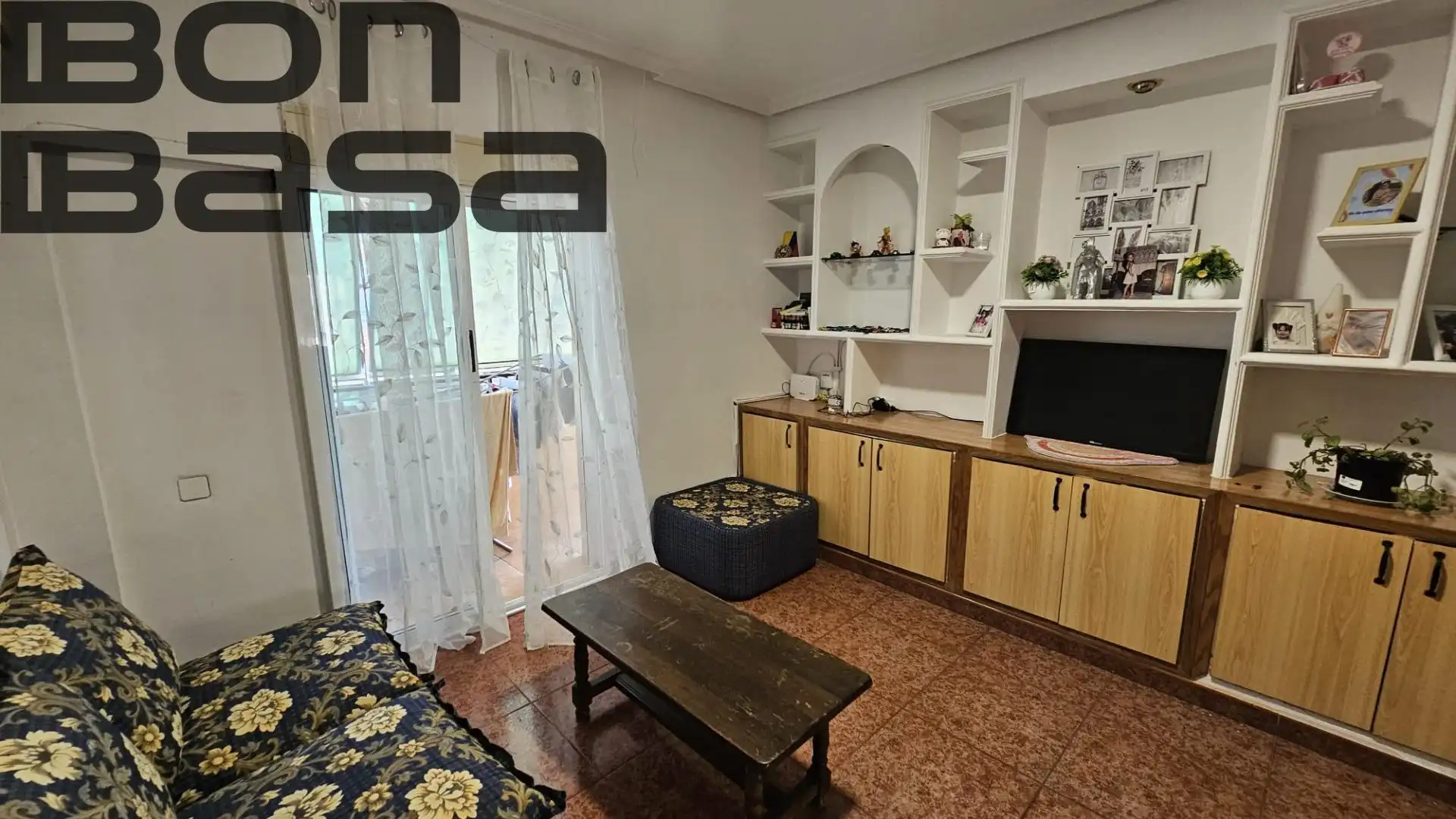 Wohnzimmer von Wohnung zum Verkauf in Alicante / Alacant mit Klimaanlage und Balkon