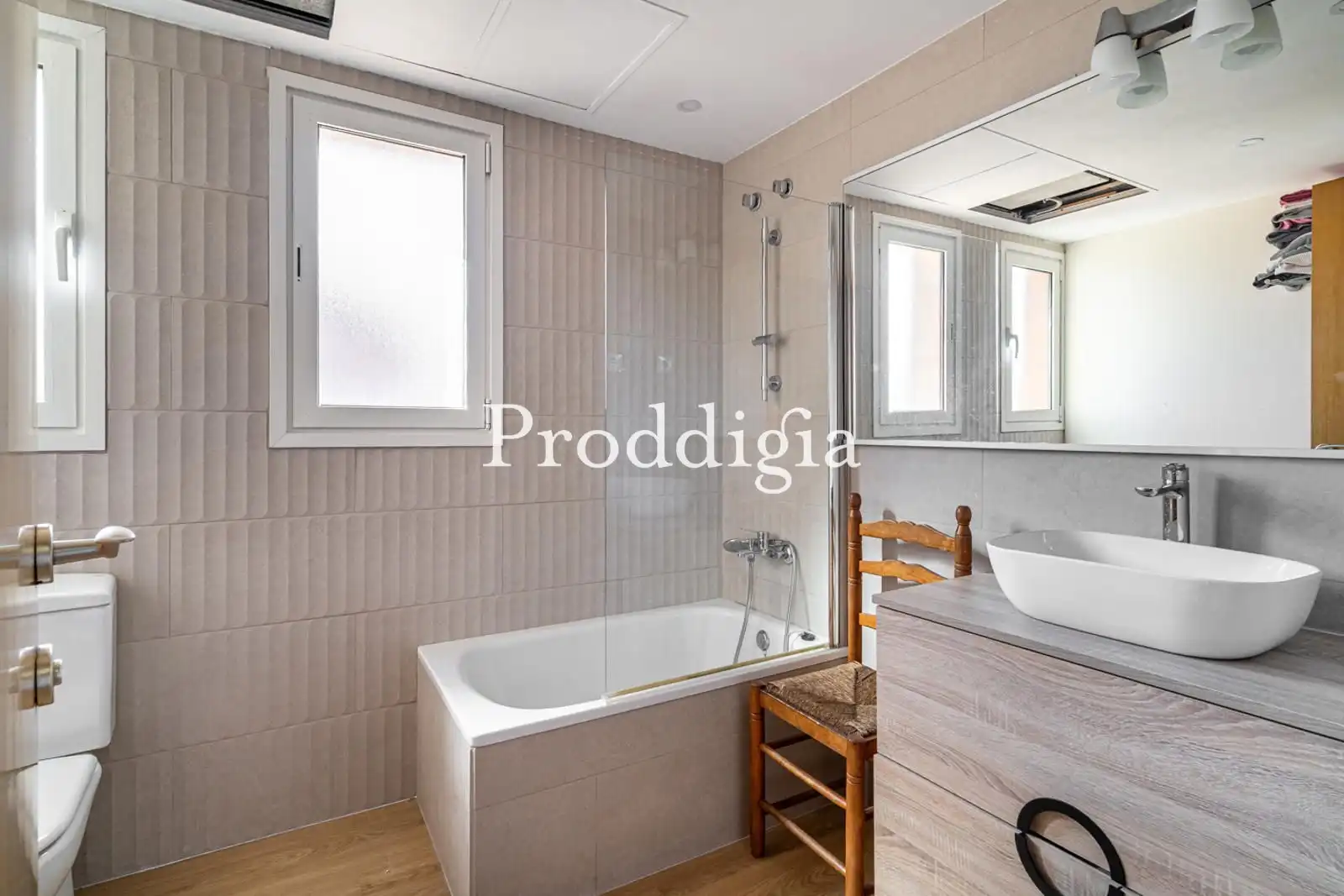 Bathroom of Detached homes for sale in Sant Cugat del Vallès  with Air Conditioner, Heating and Private garden