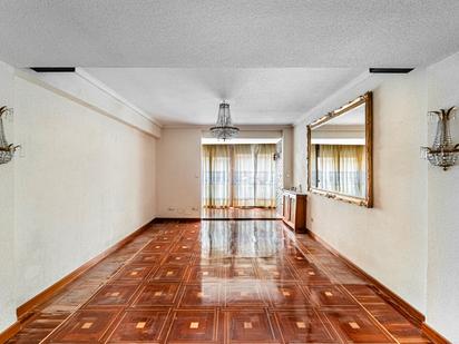 Living room of Flat for sale in  Madrid Capital  with Terrace