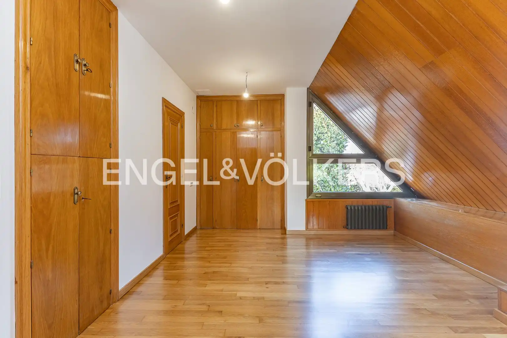 Habitación de Casa o chalet de alquiler en Sant Cugat del Vallès con Calefacción, Jardín privado y Parquet