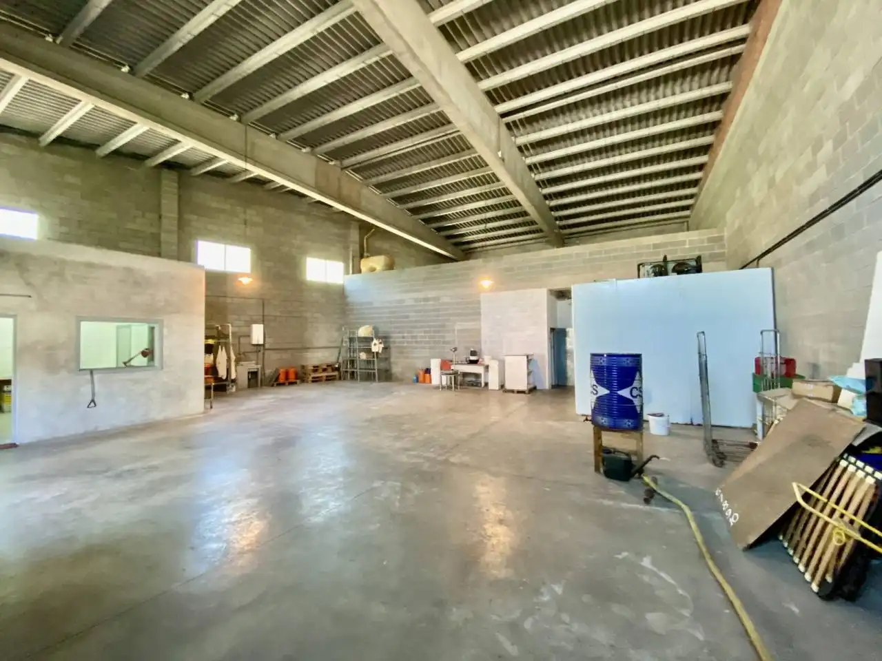 Nau industrial en venda a Olot, imagen 2