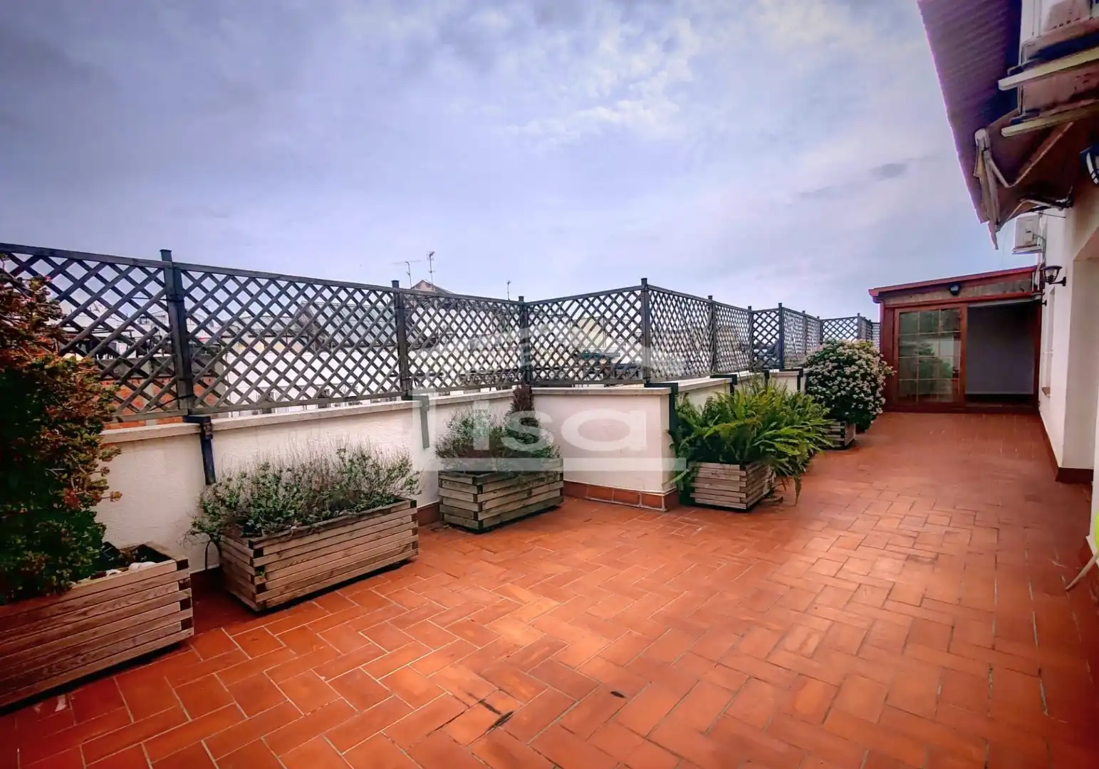 Terrasse von Dachboden zum Verkauf in Barcelona mit Klimaanlage, Heizung und Parkett