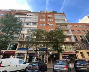 Exterior view of Flat to rent in  Madrid Capital  with Air Conditioner and Terrace