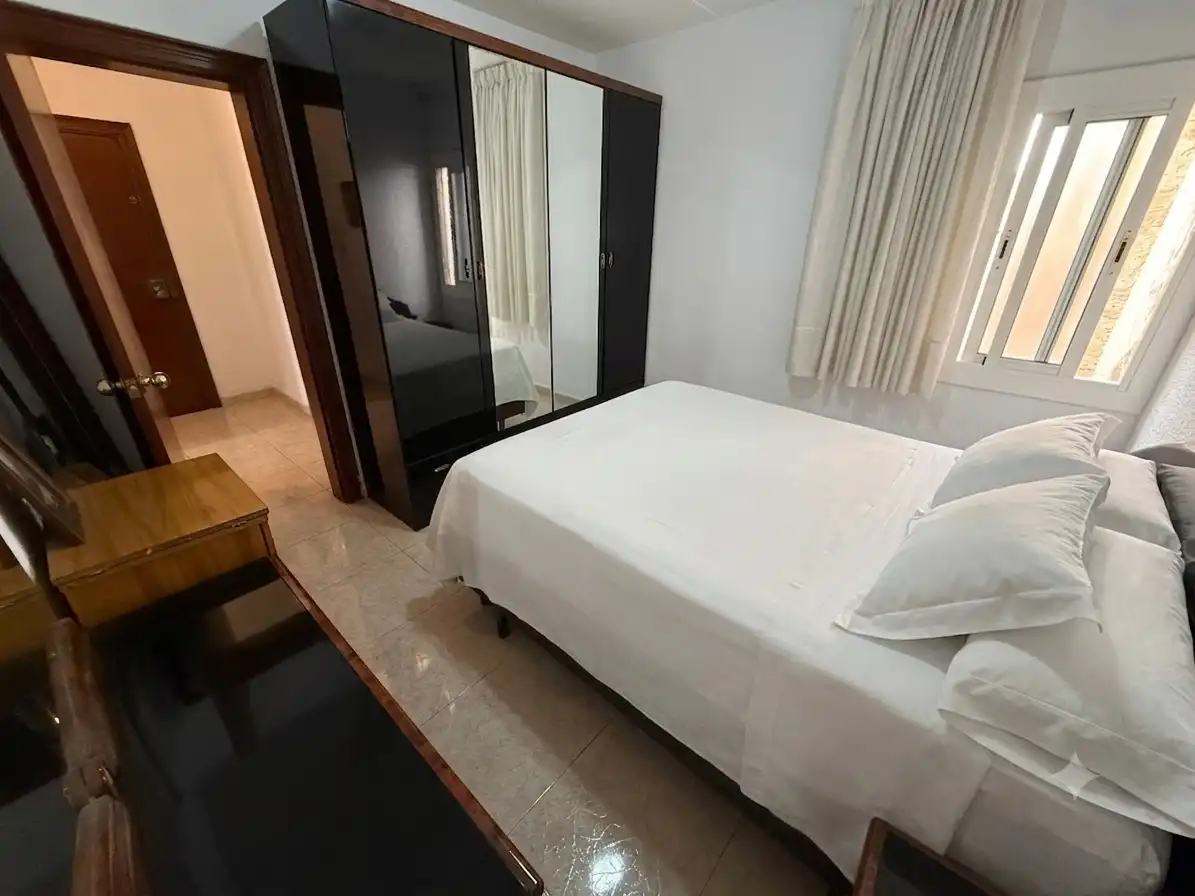 Schlafzimmer von Wohnung zum Verkauf in Cornellà de Llobregat mit Alarm
