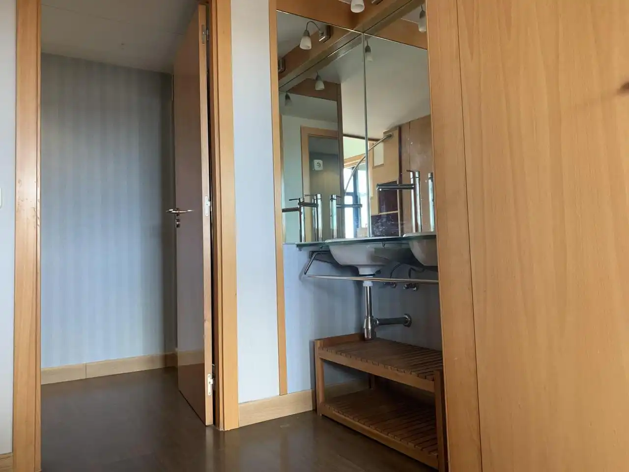 Baño de Piso en venta en Madrid con Aire acondicionado, Calefacción y Piscina comunitaria