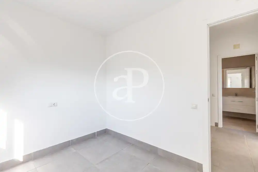 Casa aparellada amb terrassa en venda a Godelleta, imagen 17
