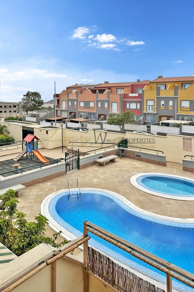 Swimming pool of Apartment for sale in San Miguel de Abona  with Terrace, Storage room and Community pool
