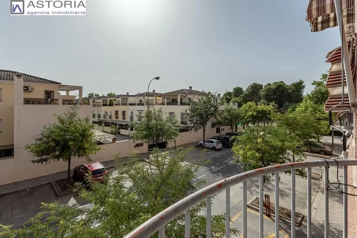 Exterior view of Flat for sale in Granada  with Balcony
