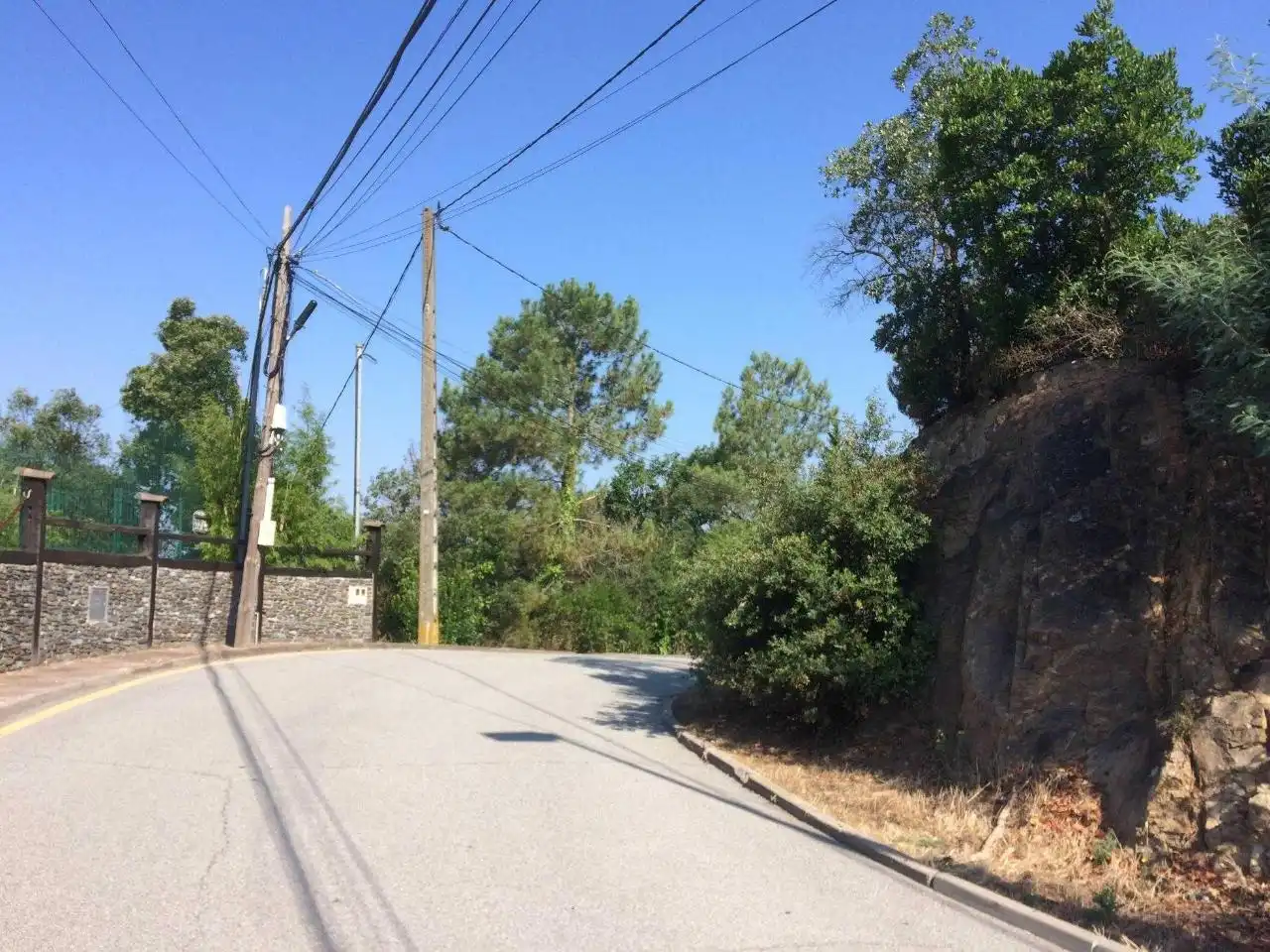 Terreny residencial en venda a Carrer Llenega Blanca