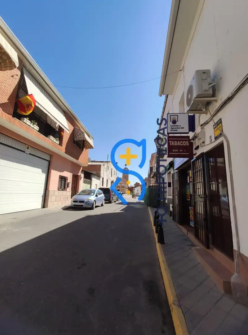 Vista exterior de Piso en venta en Pantoja con Aire acondicionado, Calefacción y Trastero