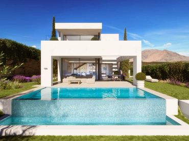 Villa mit Balkon zum Verkauf in Estepona Golf