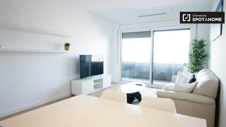 Sala de estar de Piso de alquiler en  Barcelona Capital con Aire acondicionado, Calefacción y Amueblado
