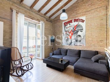 Flat with balcony to rent in Extramurs
