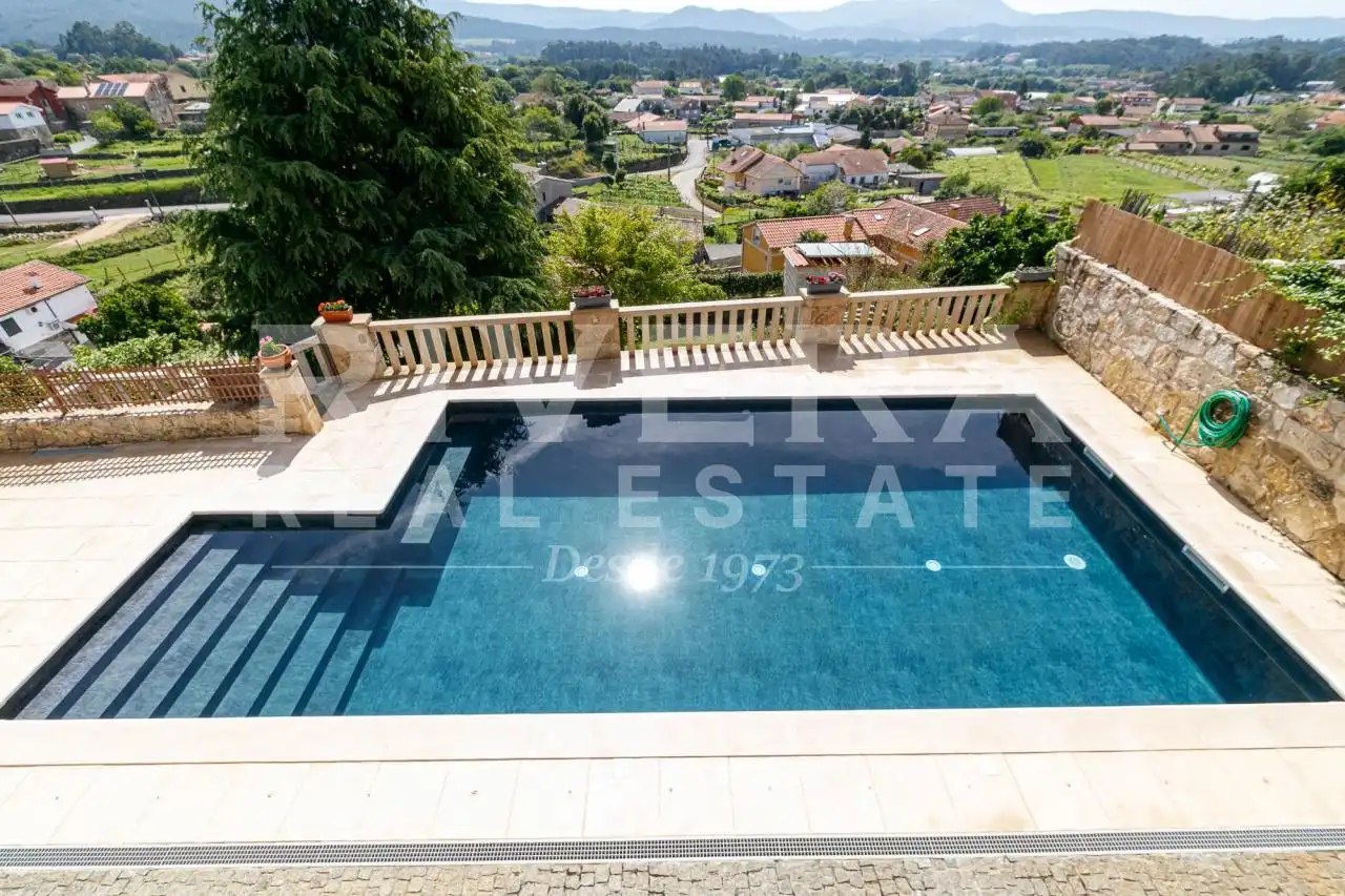Piscina de Casa o chalet en venta en O Rosal   con Calefacción, Jardín privado y Terraza