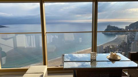 Foto 2 de Apartament de lloguer a Playa Poniente, Alicante