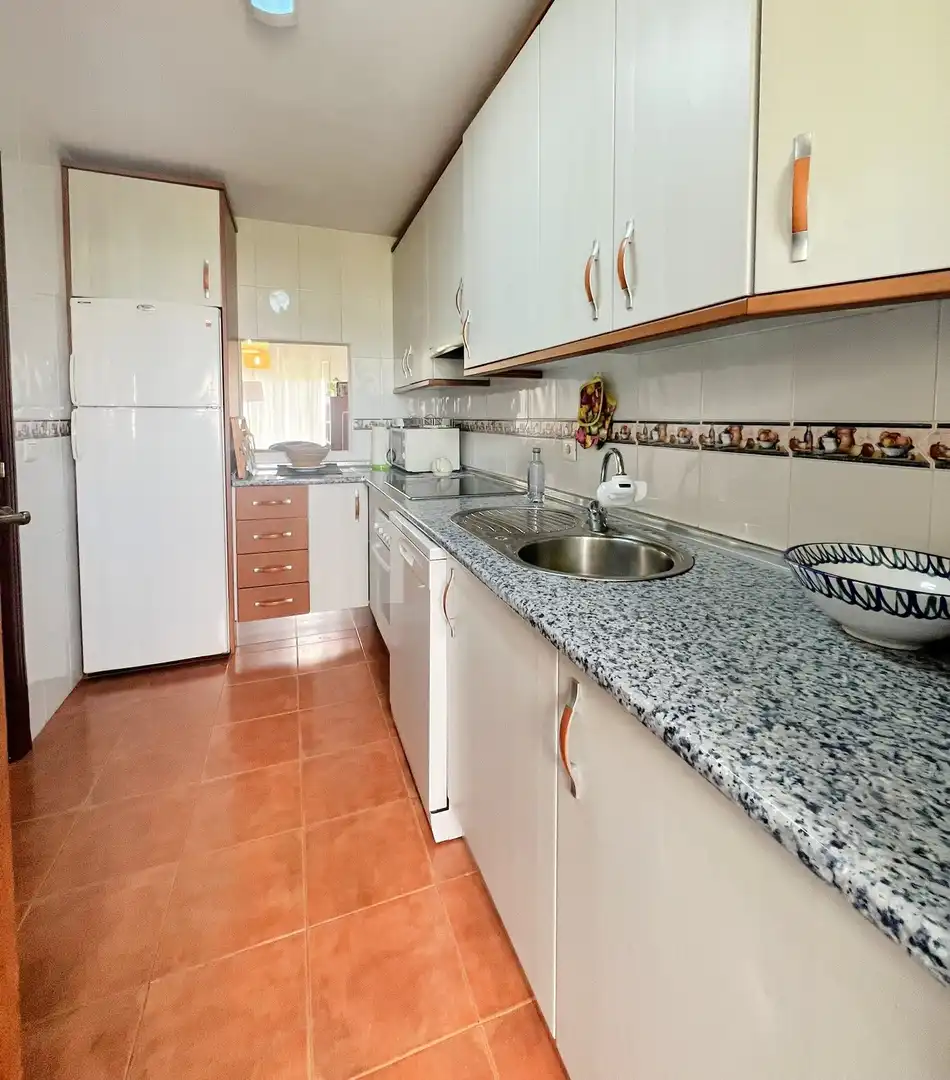 Cocina de Apartamento en venta en Isla Cristina con Aire acondicionado, Calefacción y Terraza
