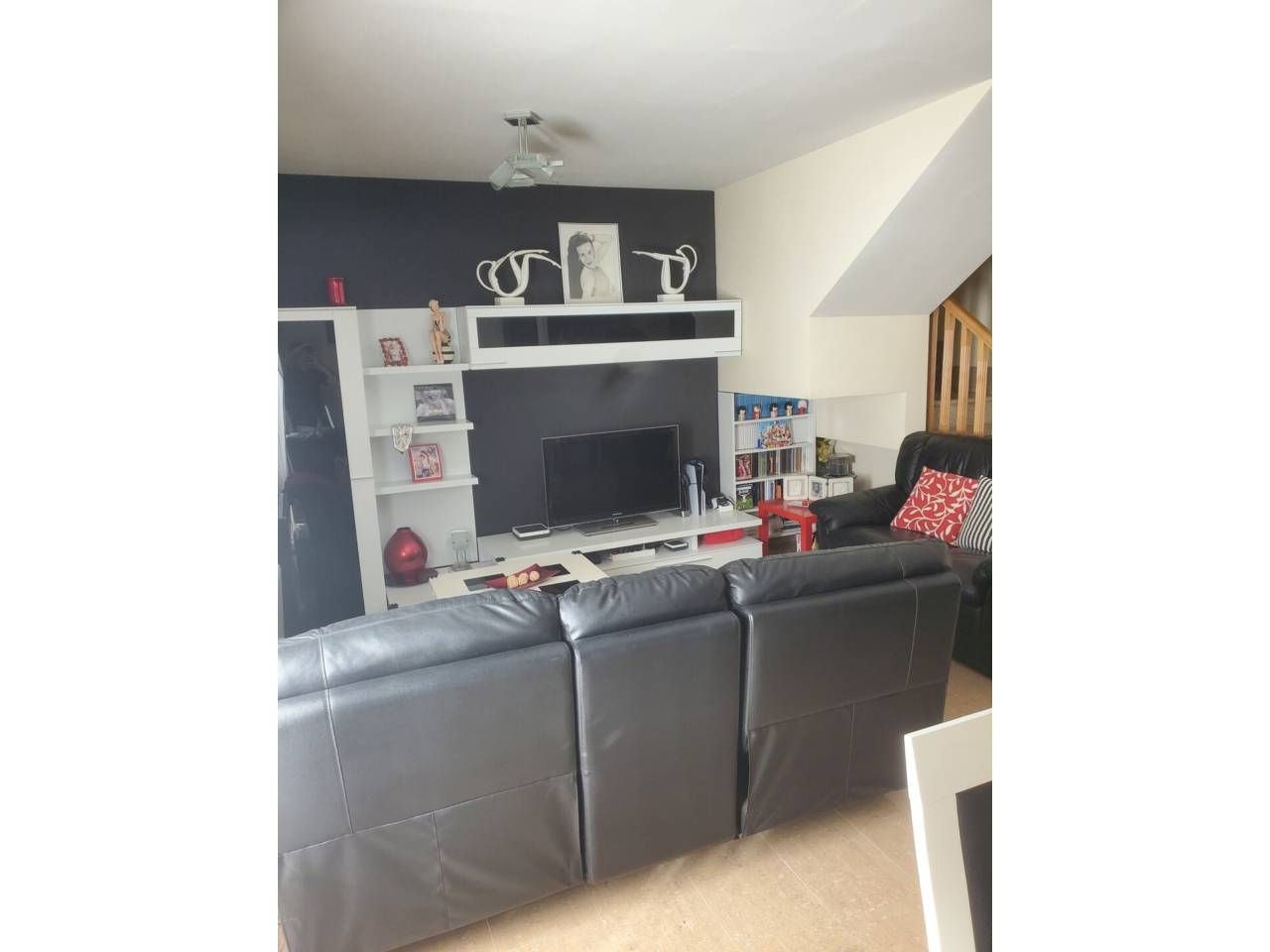 Living room of Flat for sale in El Viso de San Juan  with Air Conditioner, Heating and Terrace