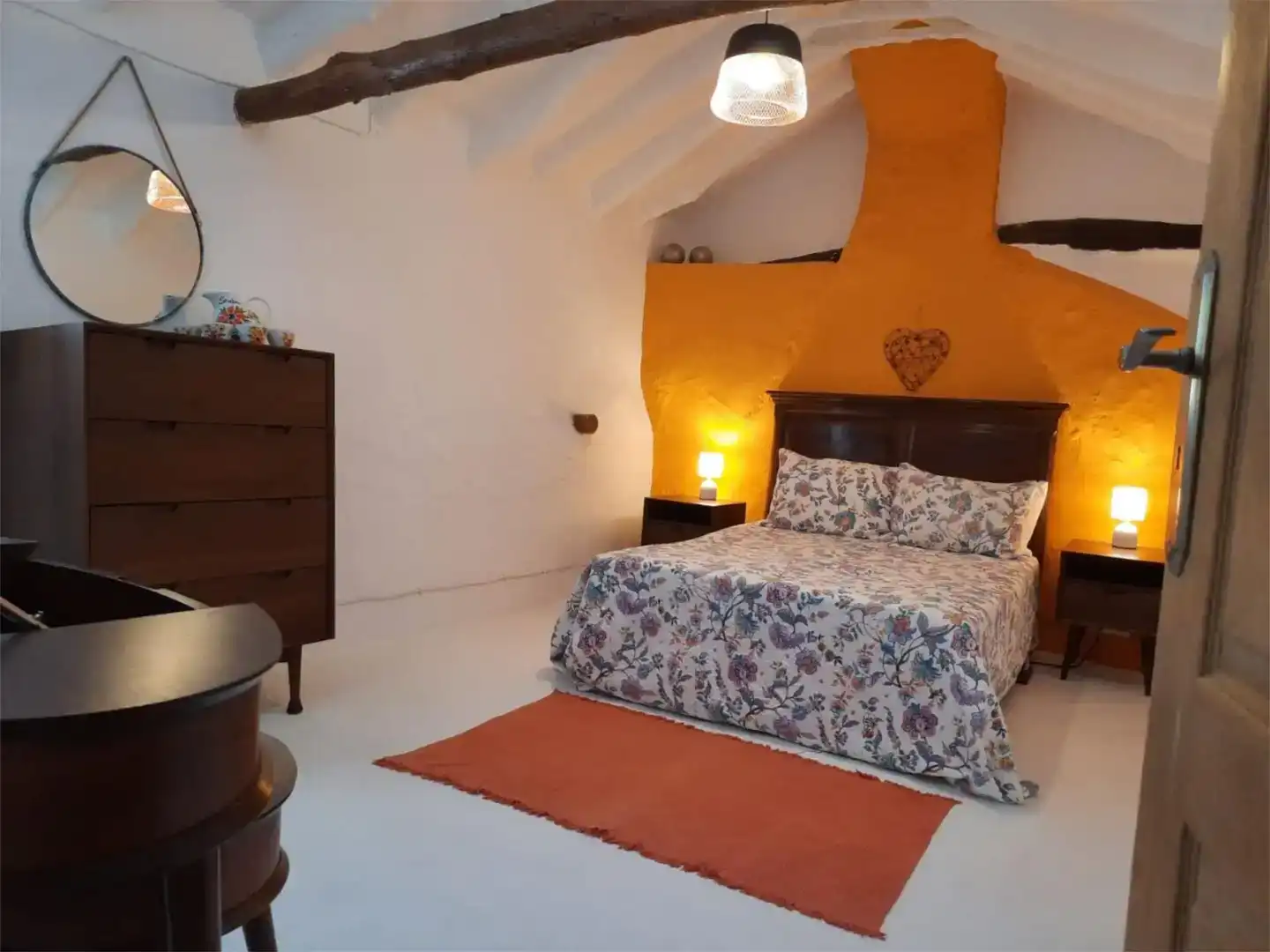 Dormitori de Finca rústica en venda en Iznájar amb Aire condicionat, Piscina i Balcó