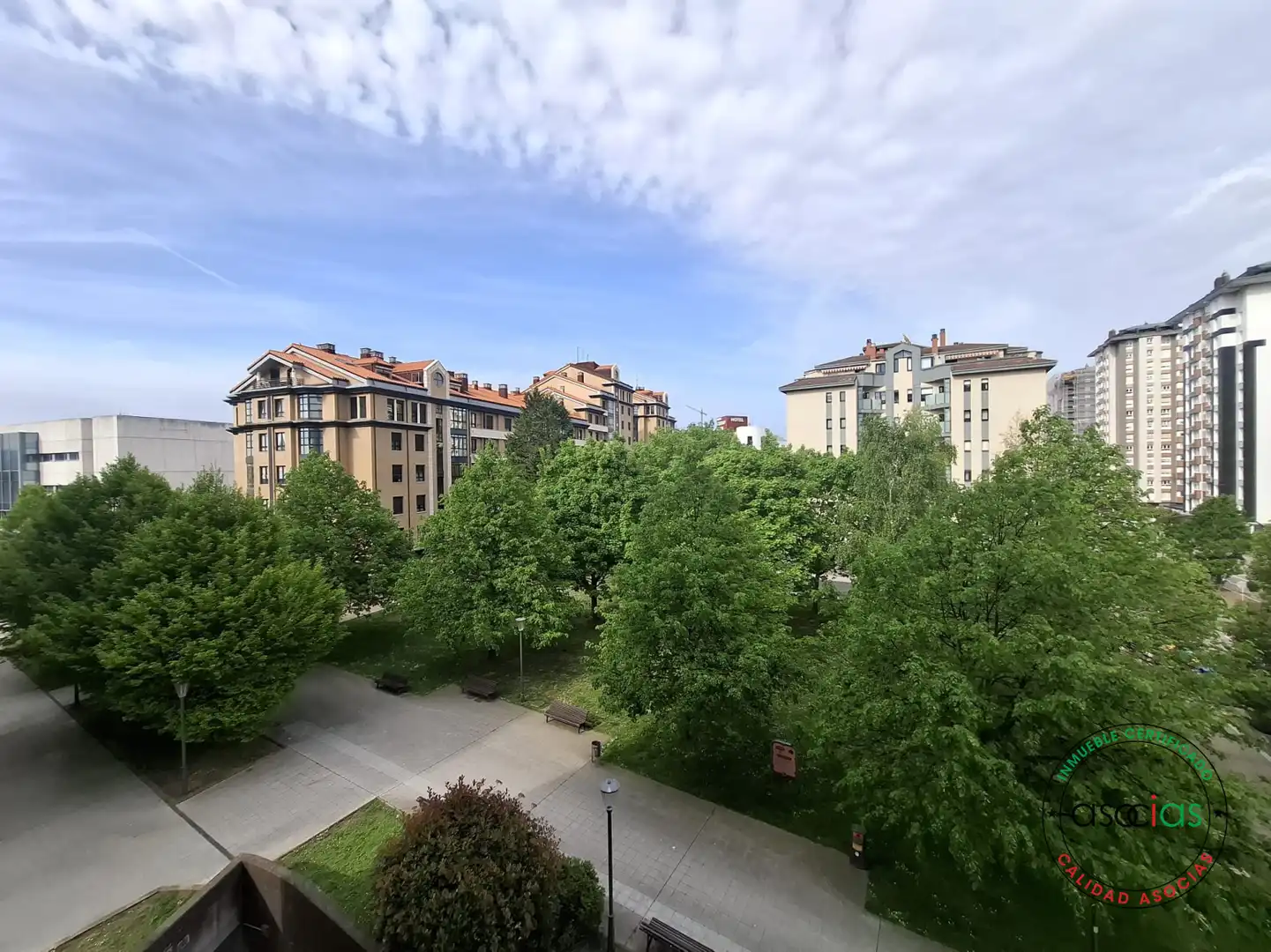 Vista exterior de Piso en venta en Gijón  con Calefacción y Trastero