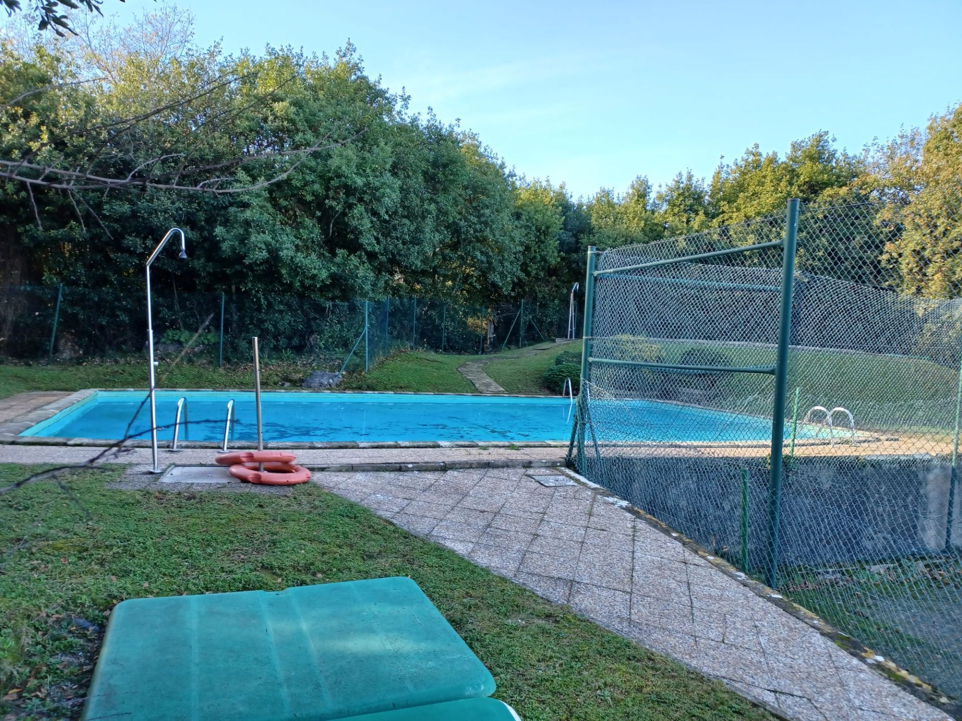 Piscina de Pis en venda en Castro-Urdiales amb Calefacció, Terrassa i Traster