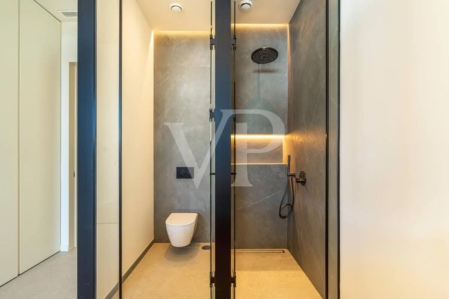 Badezimmer von Haus oder Chalet zum Verkauf in Guía de Isora mit Klimaanlage, Terrasse und Sauna