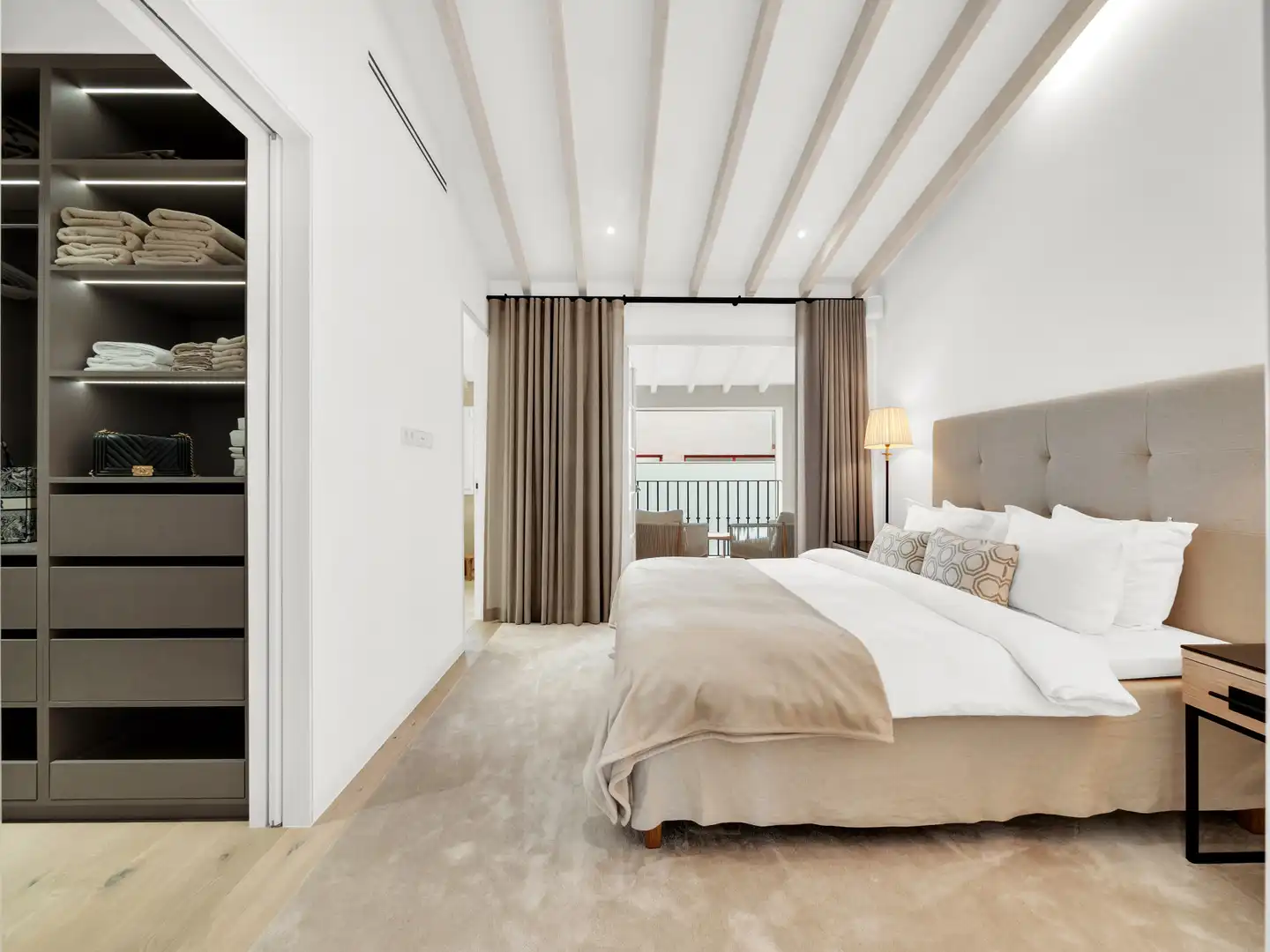 Bedroom of Detached homes for rent in  Palma de Mallorca  with Air Conditioner, Heating and Private garden