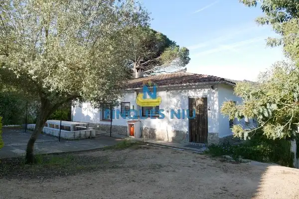 Vista exterior de Casa o xalet en venda en Maçanet de la Selva amb Aire condicionat, Calefacció i Jardí privat