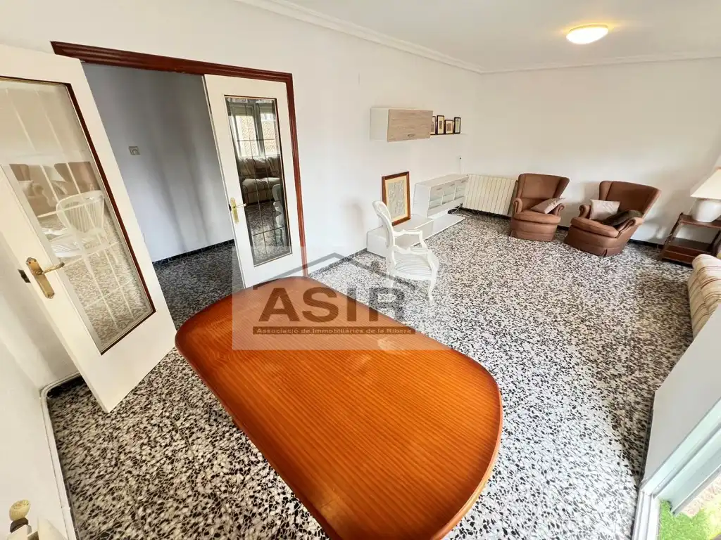 Flat for rent in Calle Doctor Ferran, Albuixarres