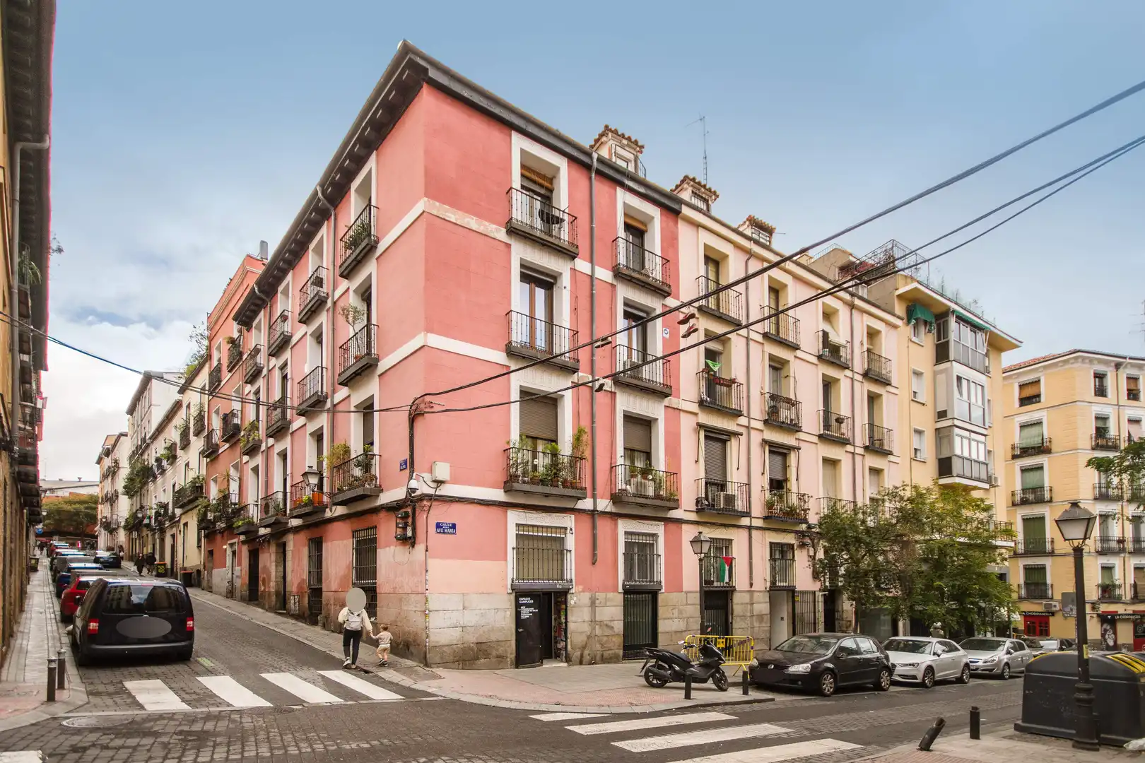 Außenansicht von Geschaftsraum zum Verkauf in Madrid