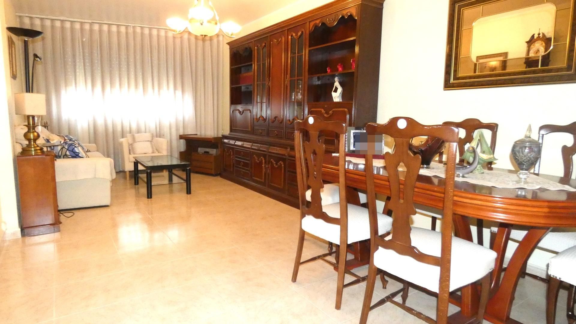 Menjador de Pis en venda en Utebo amb Aire condicionat, Calefacció i Terrassa