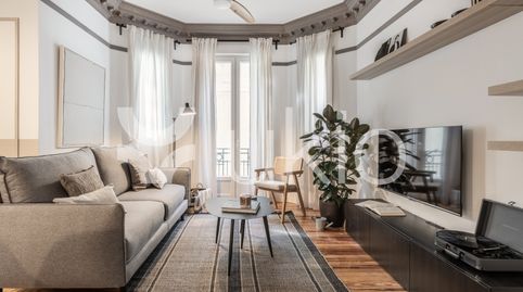 Foto 2 de Apartamento de alquiler en Calle de Santa Engracia, Ríos Rosas - Nuevos Ministerios, Madrid Capital
