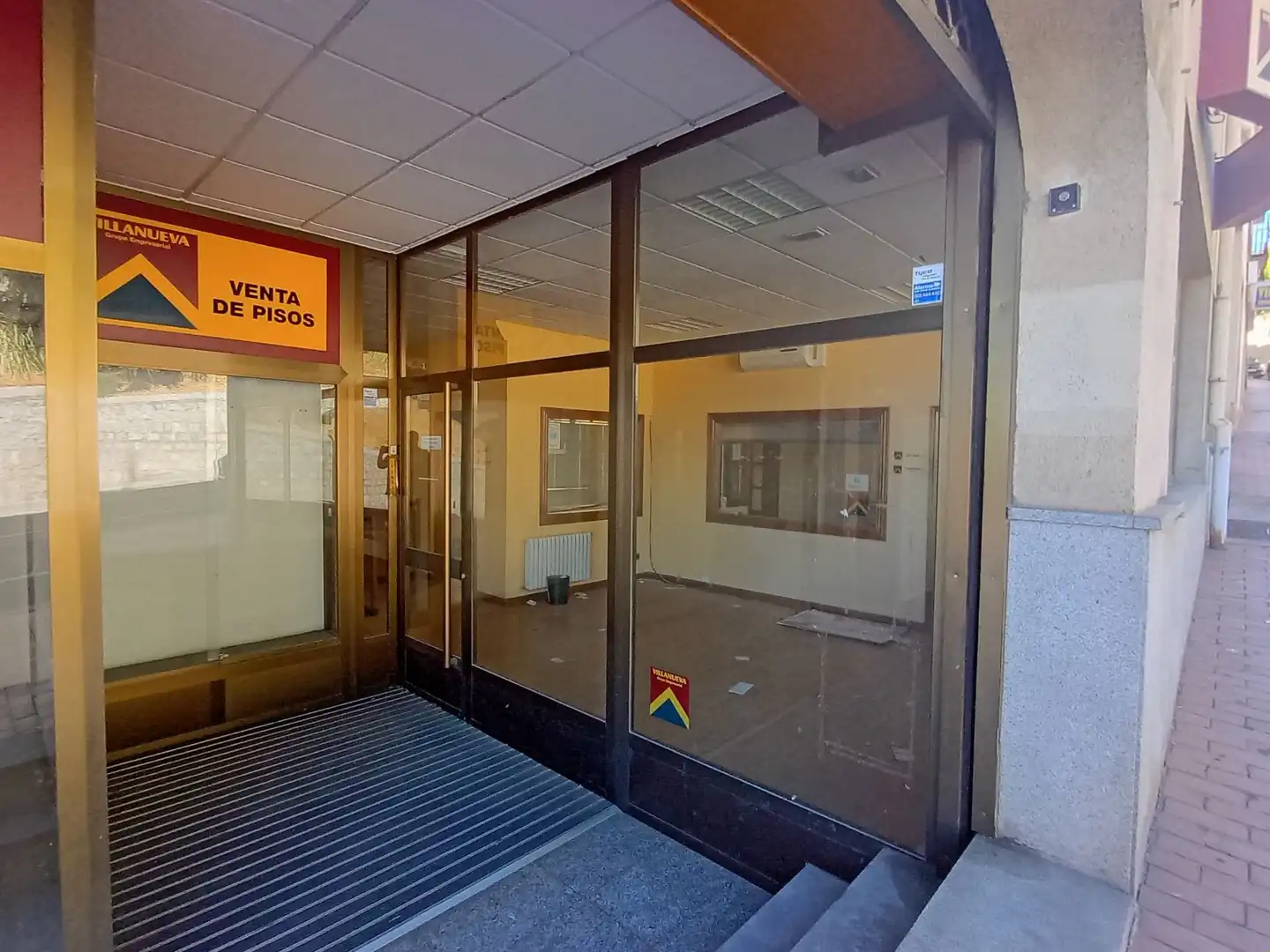 Locale commerciale in vendita a Santo Tomas, imagen 3