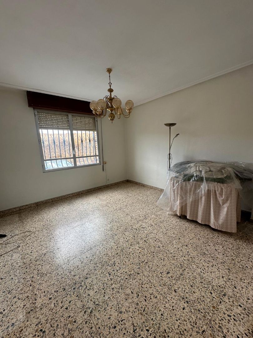 Bedroom of Flat for sale in  Logroño