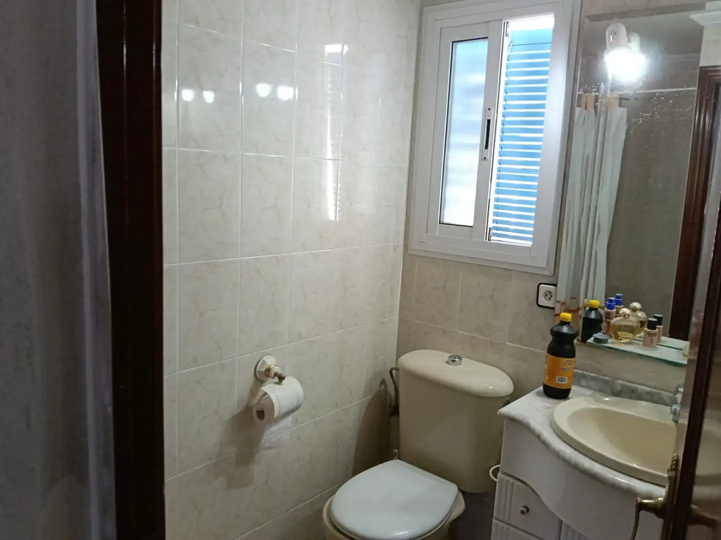 Baño de Piso en venta en Dos Hermanas con Aire acondicionado