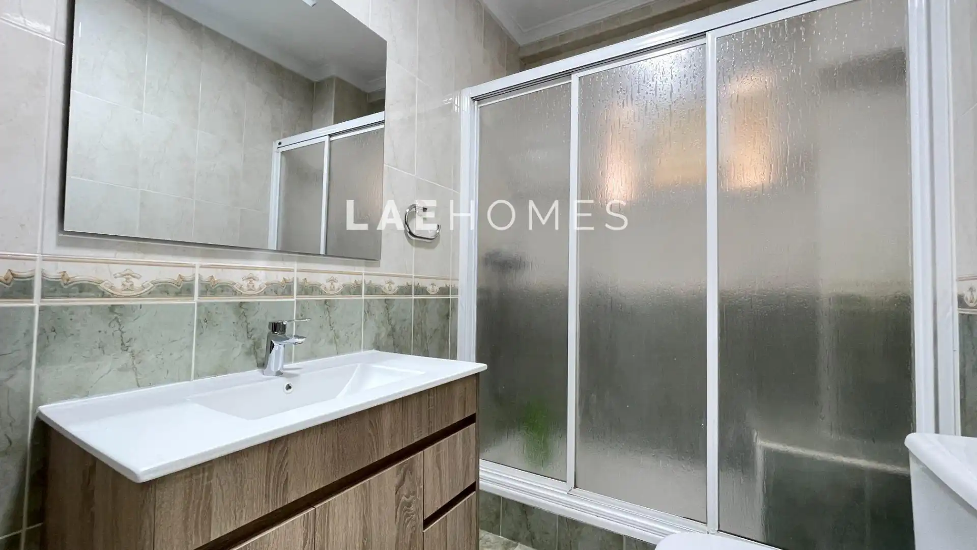Badezimmer von Wohnung zur Miete in Málaga mit Klimaanlage, Heizung und Möbliert