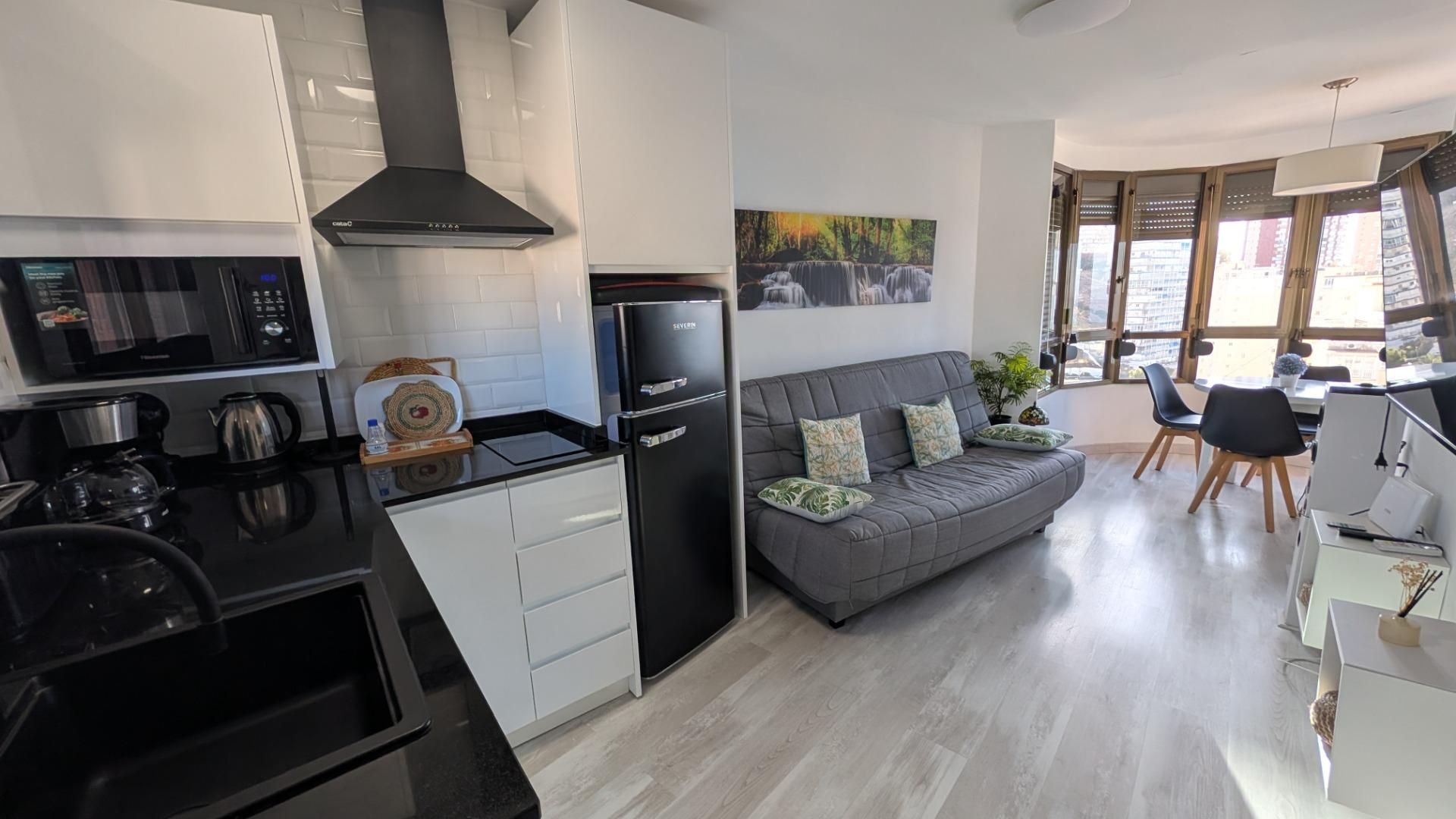 Sala de estar de Apartamento en venta en Benidorm con Aire acondicionado, Terraza y Piscina comunitaria