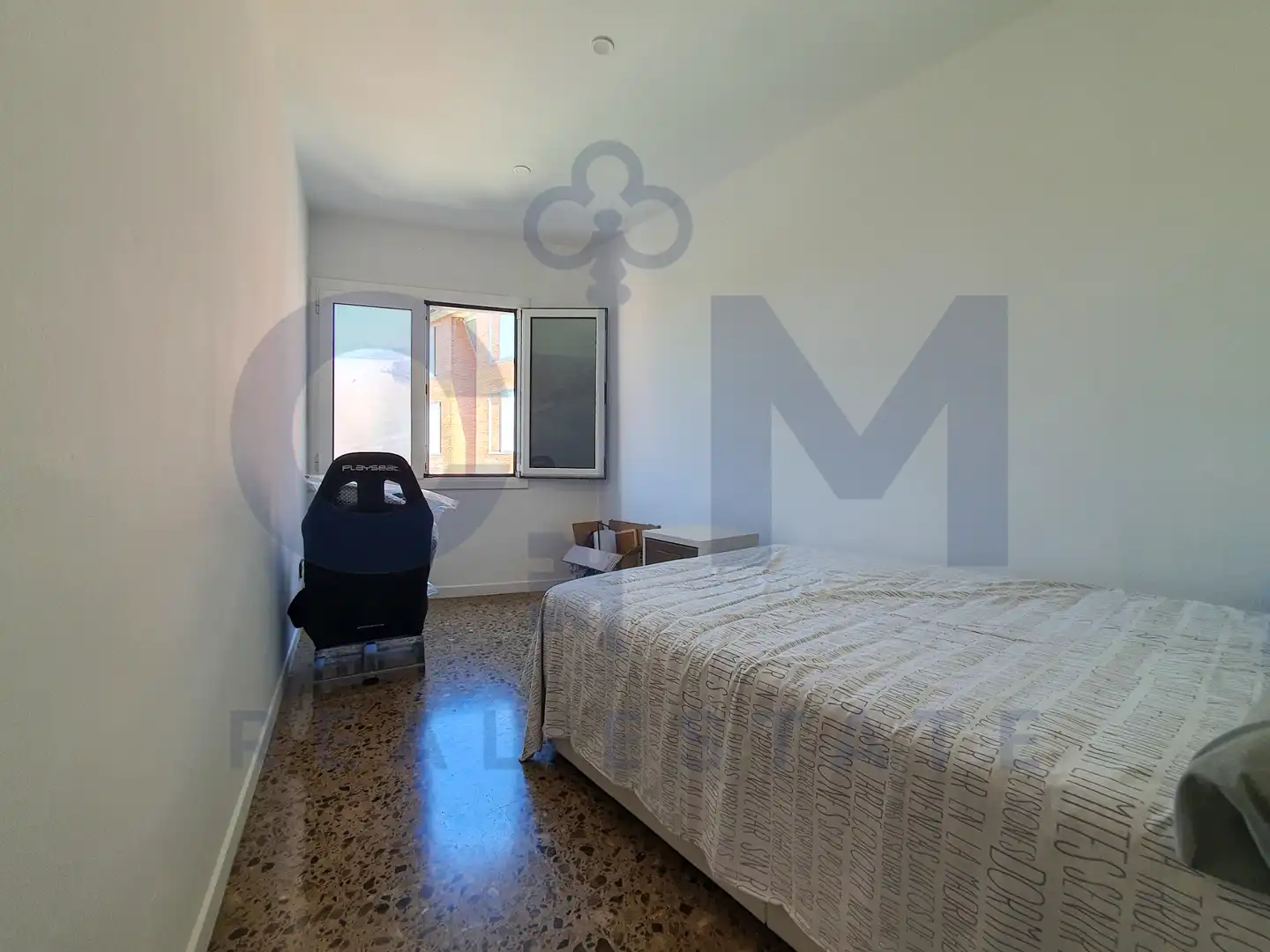 Habitación de Piso en venta en Terrassa con Aire acondicionado, Calefacción y Terraza