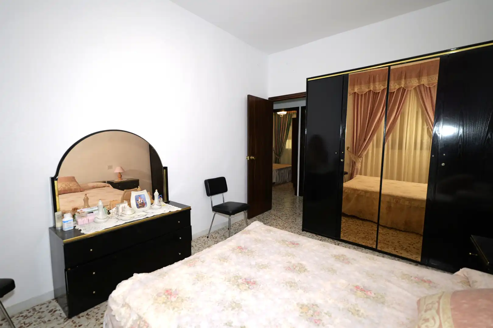 Schlafzimmer von Einfamilien-Reihenhaus zum Verkauf in Nevada mit Terrasse, Möbliert und Balkon