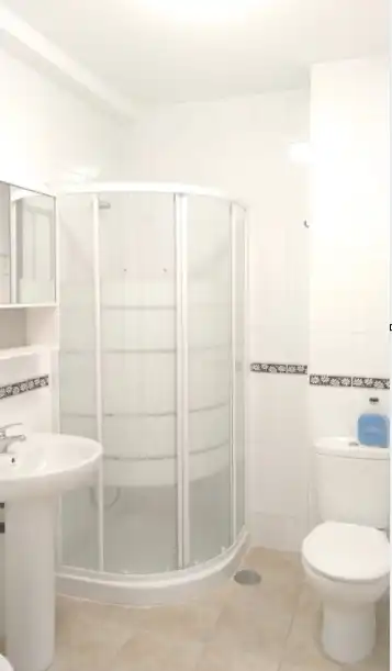 Flat with terrace to rent in Calle Maestro Chapí, imagen 9