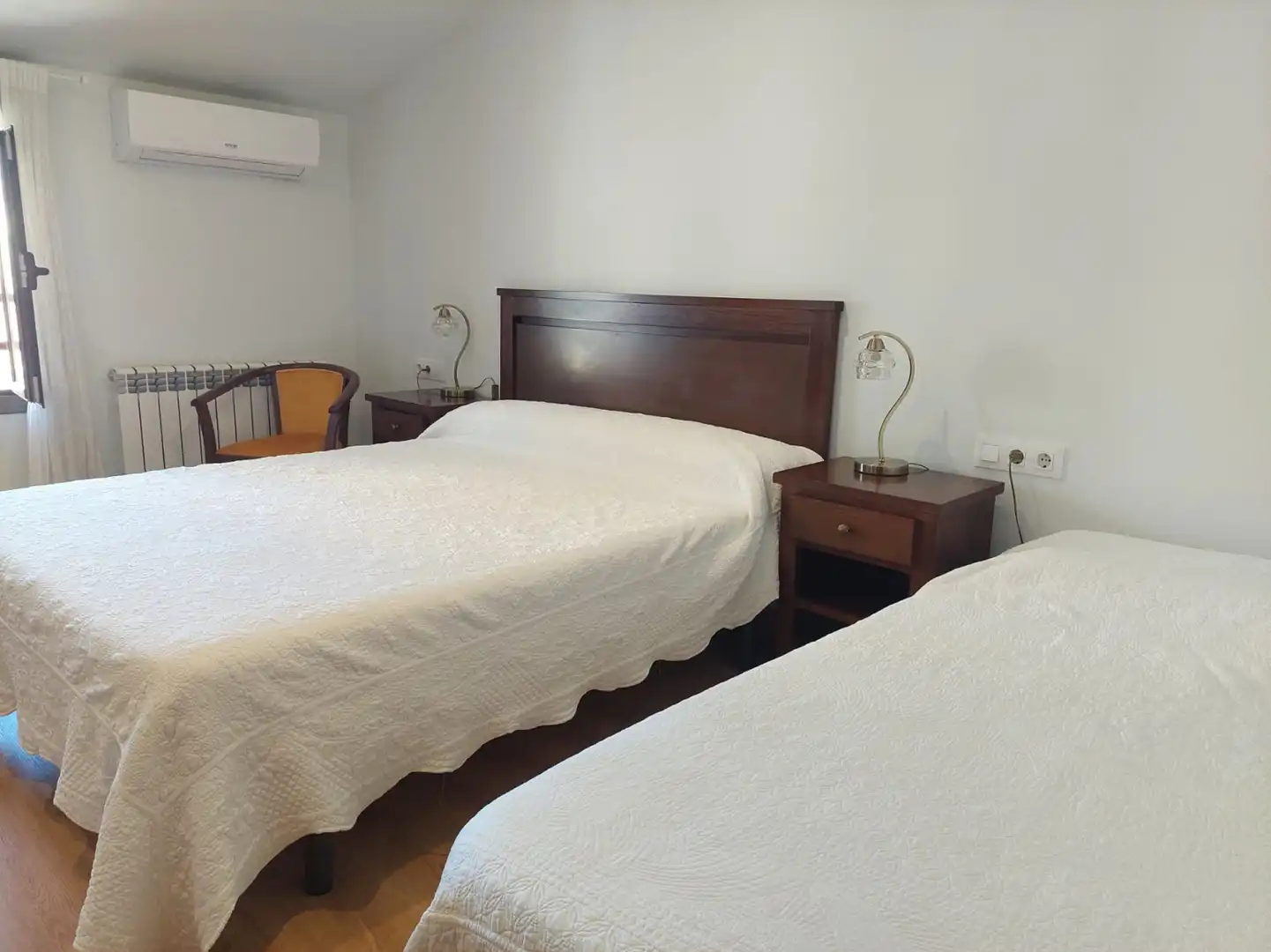 Habitación de Casa adosada en venta en Milagro con Aire acondicionado, Calefacción y Amueblado