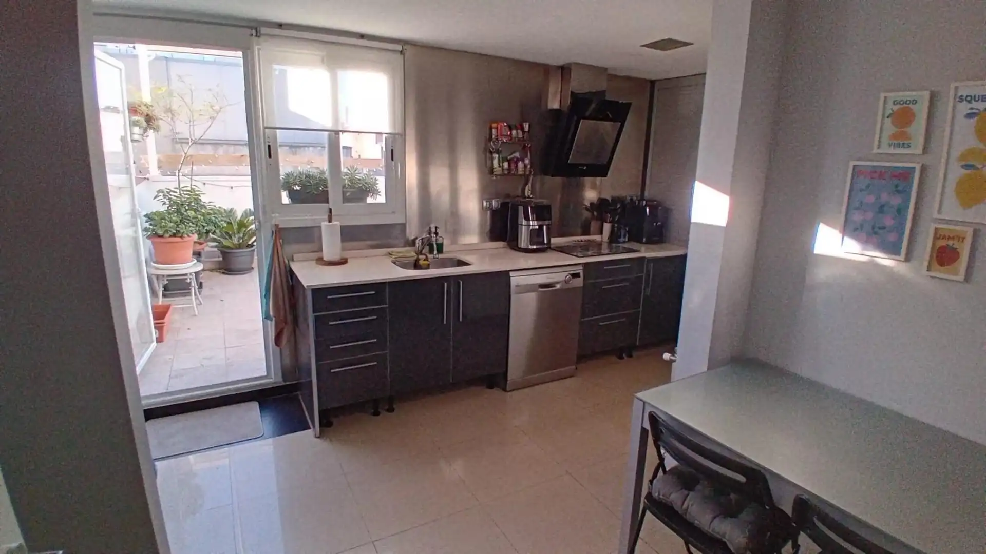 Ático con terraza en venta en Instituts - Universitat