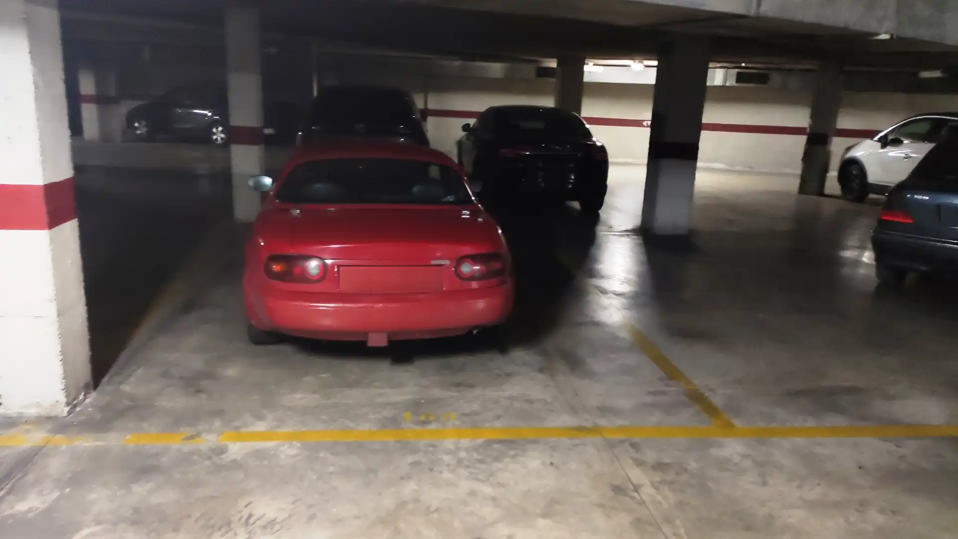 Parkplatz von Dachboden zur Miete in Málaga mit Klimaanlage, Terrasse und Balkon