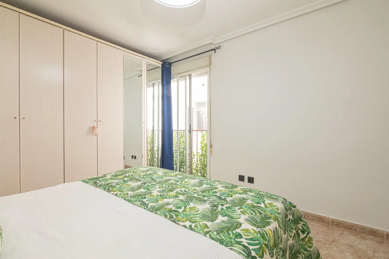 Habitación de Piso en venta en Elche / Elx con Calefacción y Balcón