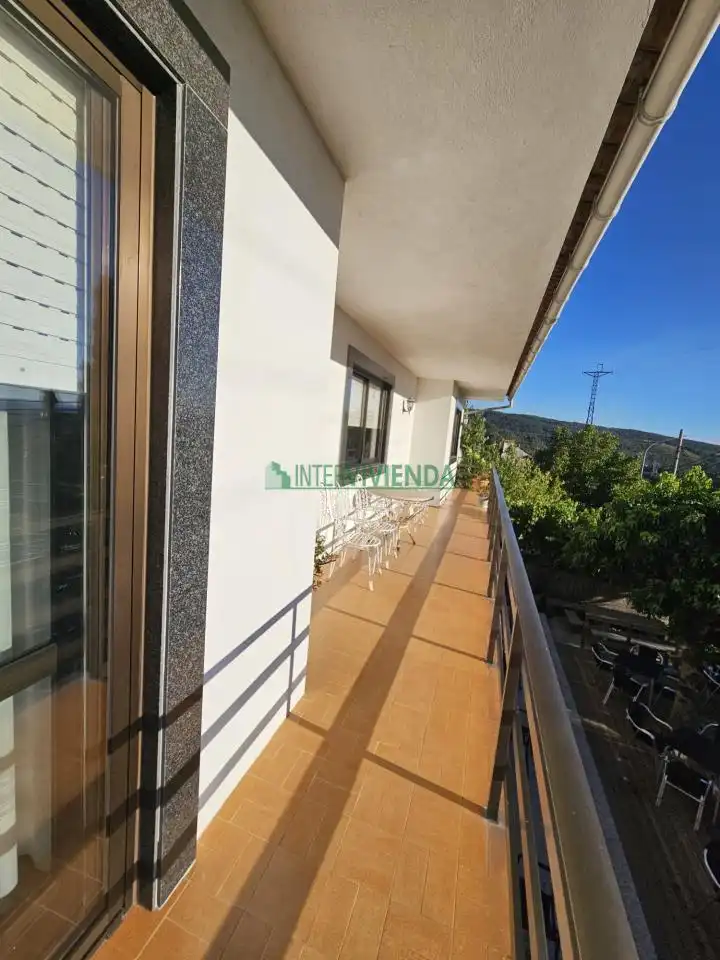 Haus mit Garten zum Verkauf in Covelo, imagen 44