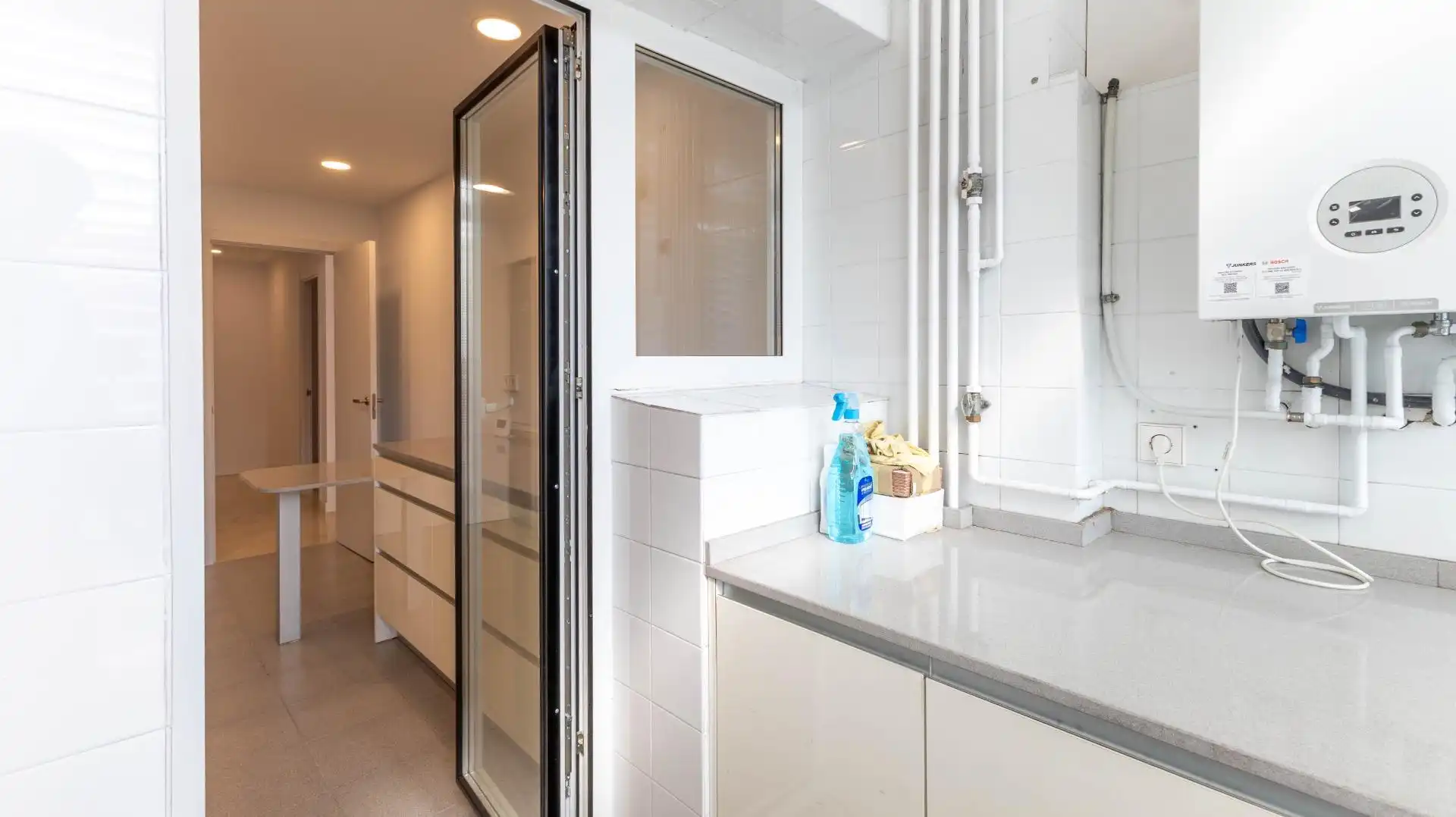Badezimmer von Wohnung zum Verkauf in Barcelona mit Klimaanlage, Heizung und Terrasse