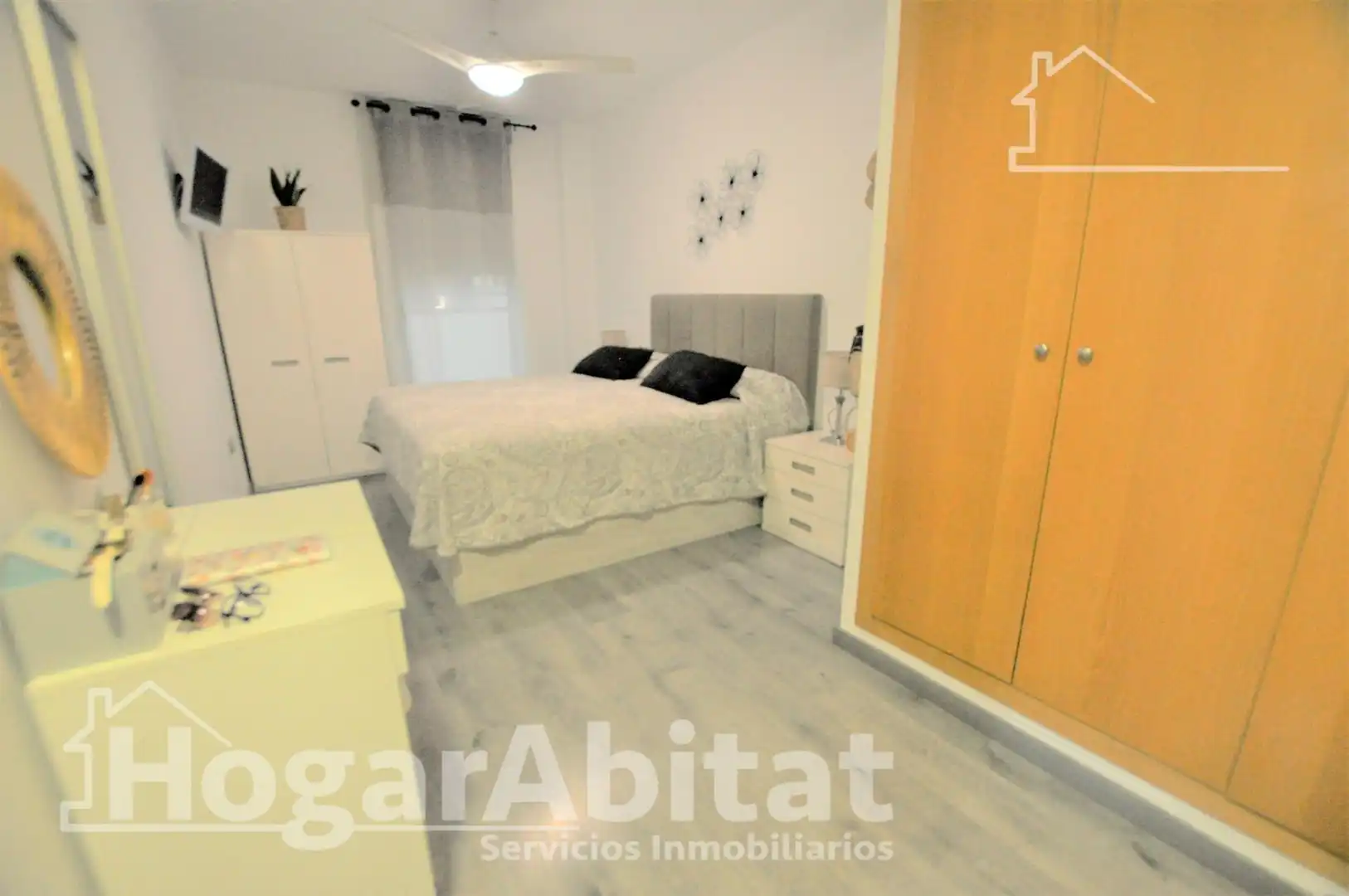 Bedroom of Attic for sale in Alcàsser  with Air Conditioner, Parquet flooring and Terrace
