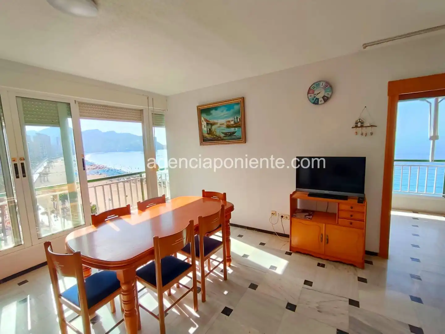 Living room of Flat for rent in Benidorm  with Air Conditioner, Heating and Terrace