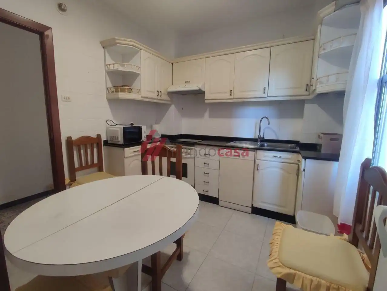 Cocina de Piso de alquiler en Ferrol con Calefacción y Amueblado