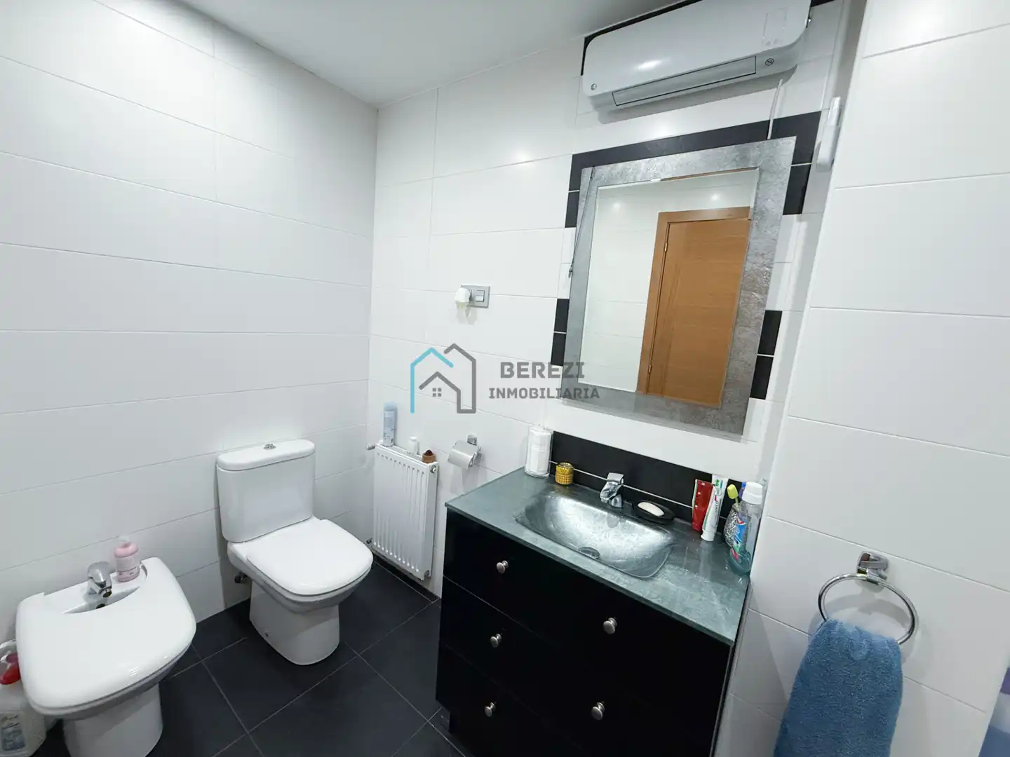 Baño de Piso en venta en Bermeo con Calefacción, Trastero y Amueblado