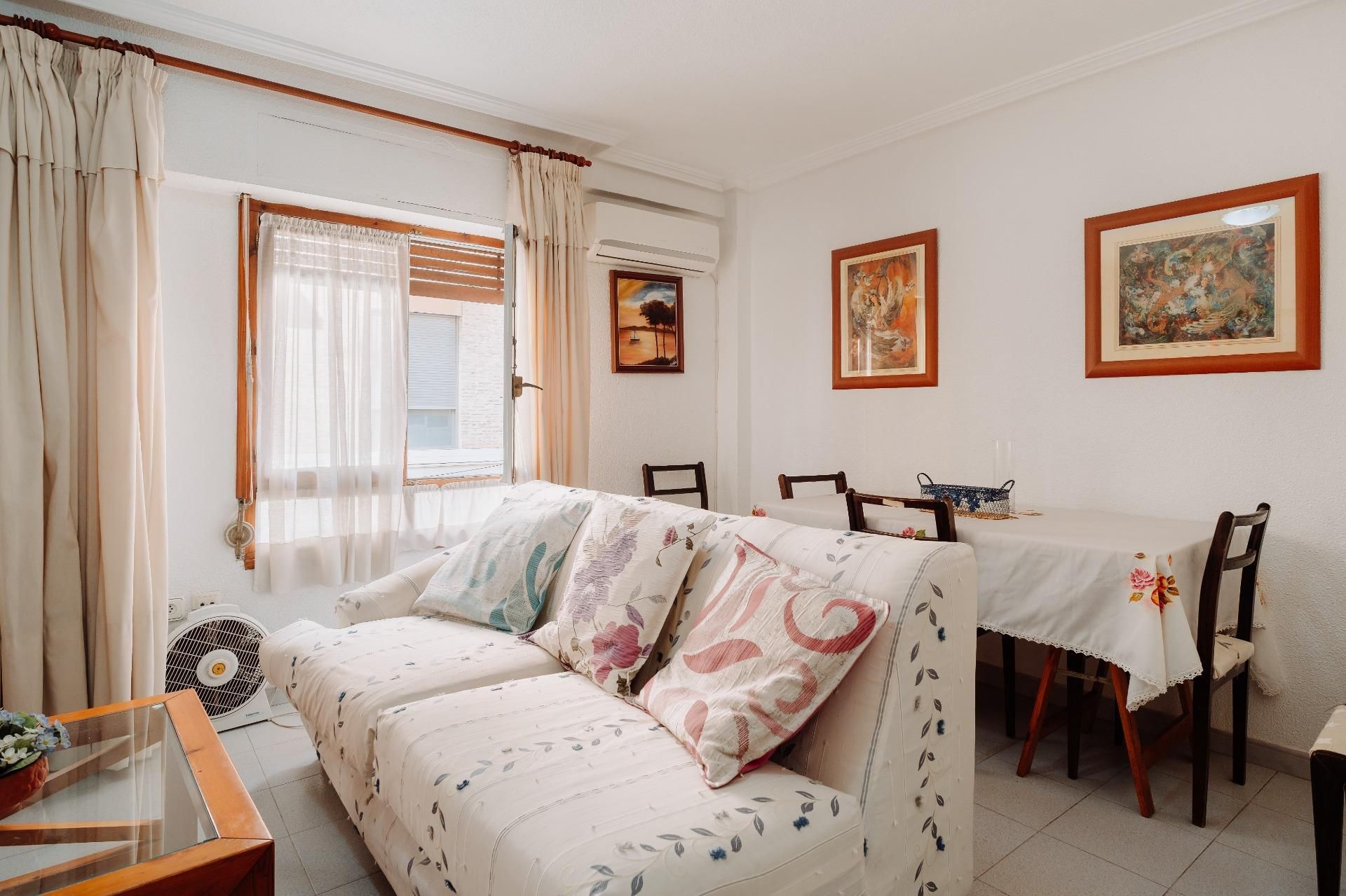 Sala de estar de Piso en venta en Alicante / Alacant con Aire acondicionado y Calefacción